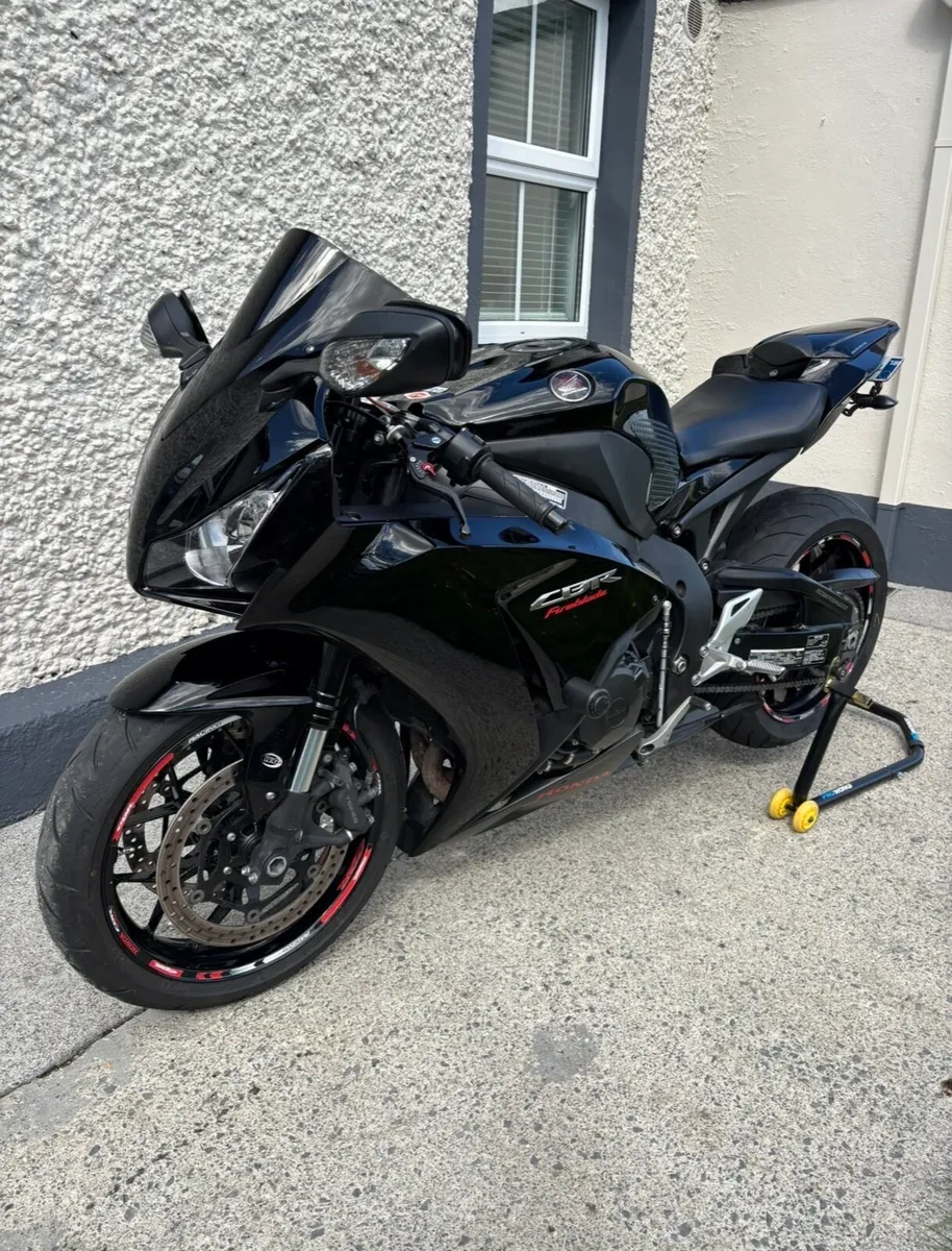2014 Honda Fireblade - Image 1