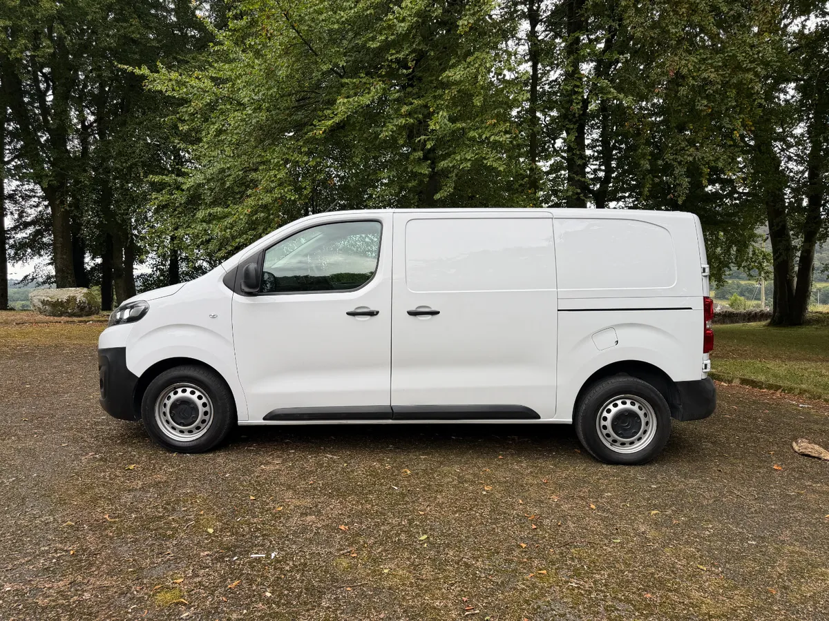 Citroen Dispatch 2023 - Image 3