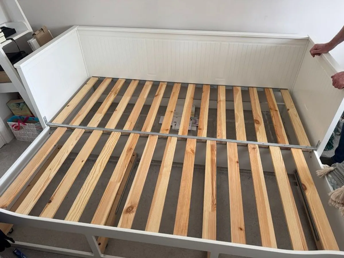 Pull out sofa bed - Image 1