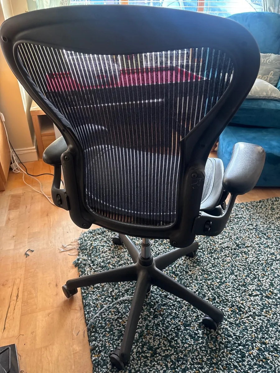 Herman Miller Aeron office chair - Image 3