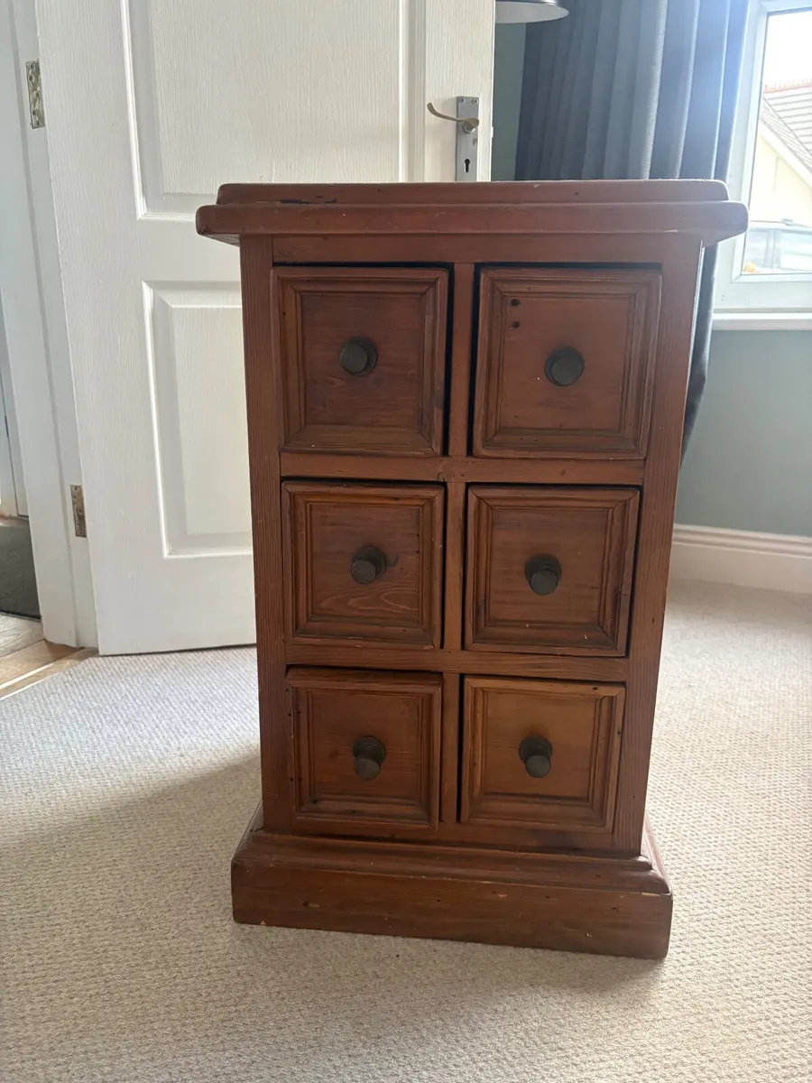 Lovely little Drawer Unit - Image 1