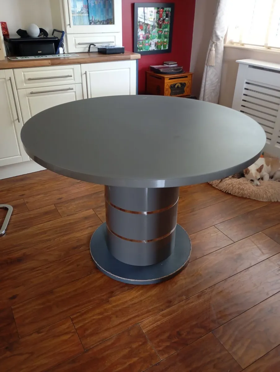 Dining room table - Image 3