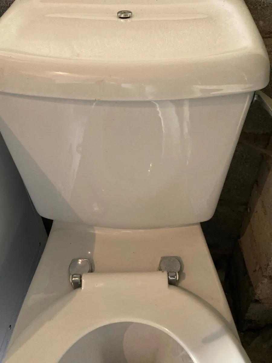 Assorted Disability Bathroom items. - Image 3
