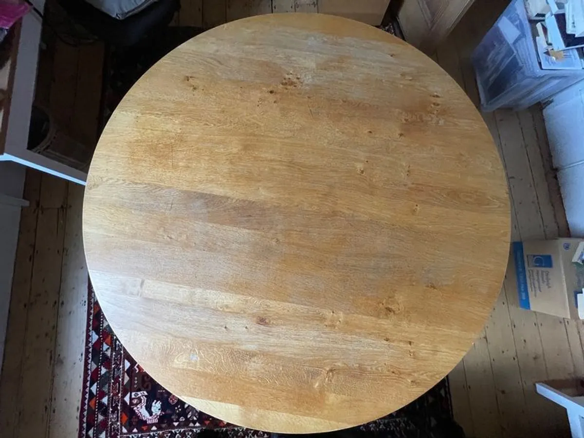 Scandinavian round table - Image 3