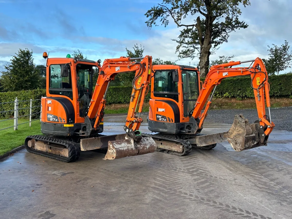Doosan Dx 27 mini digger for sale - Image 1