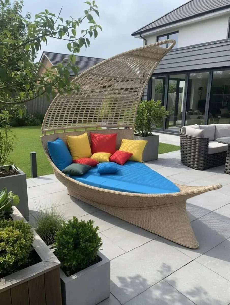 Garden furniture outlet, lounger daybed, brand new - Image 2
