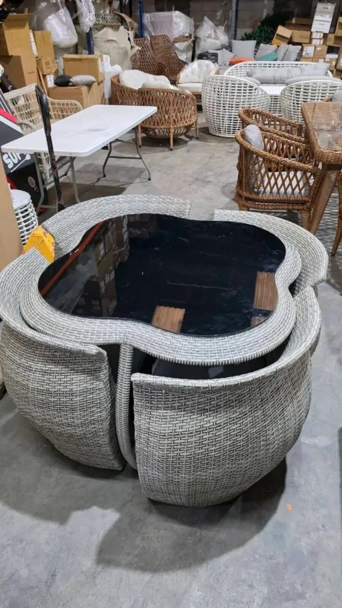 Garden furniture set brand new - Image 1