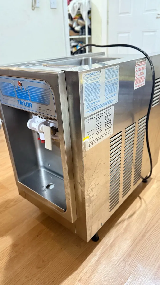 Ice cream machine Taylor 152 - Image 3