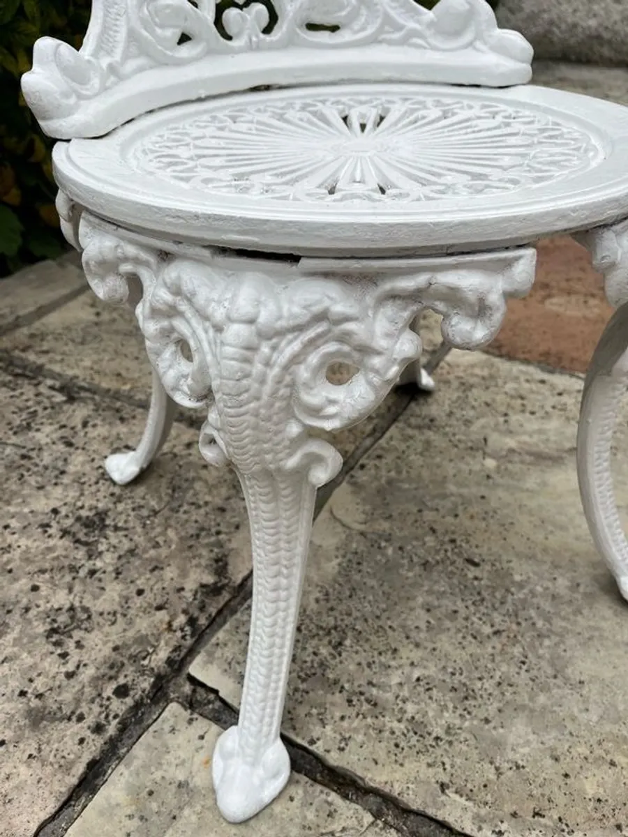 cast iron  garden table and chairs - Image 4