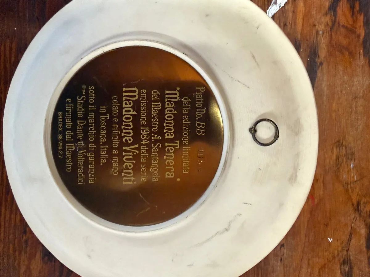 Four vintage religious alabaster wall plates. - Image 2