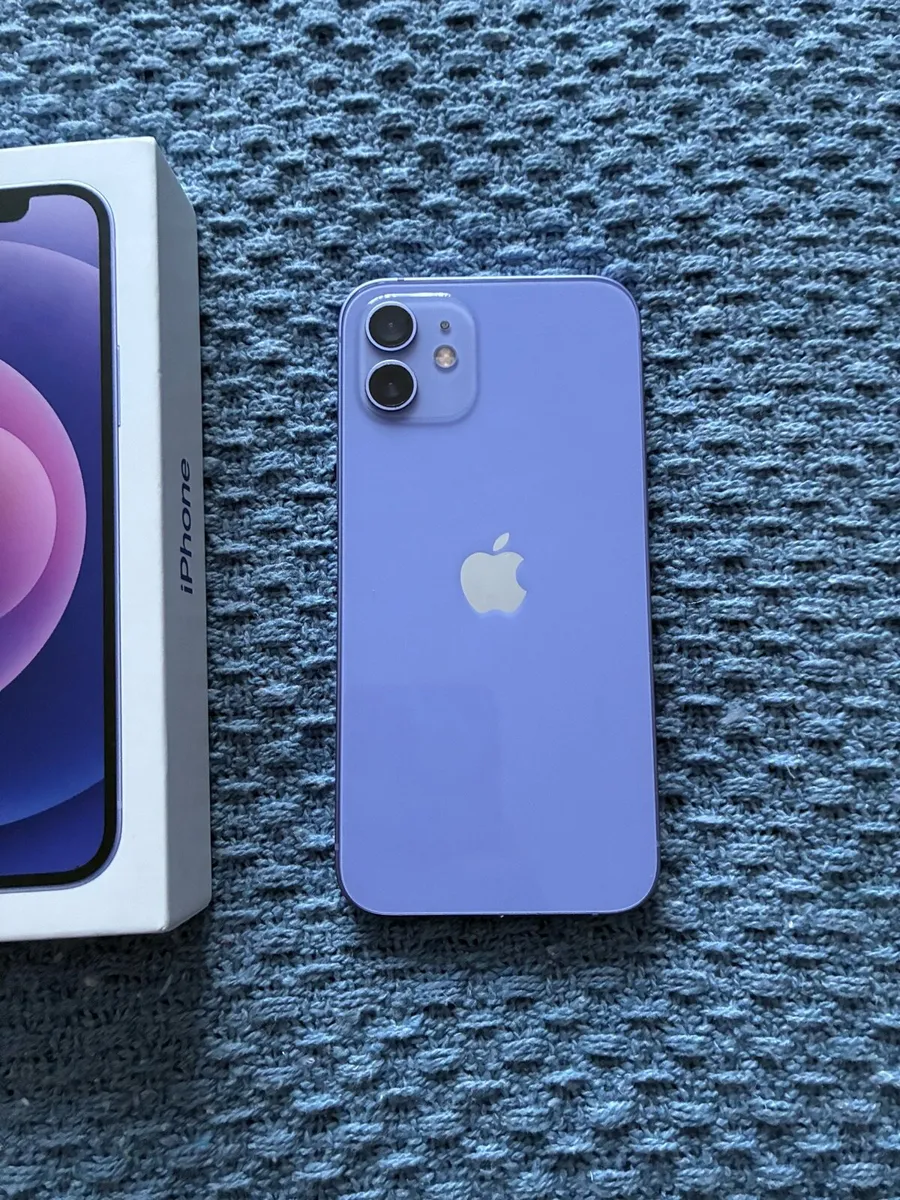 iPhone 12 - Image 2
