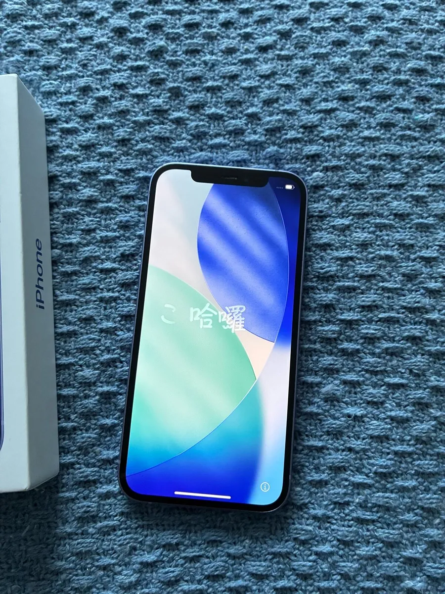 iPhone 12 - Image 3
