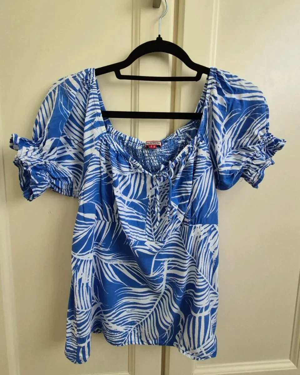 Top by Joe Brown - Image 1