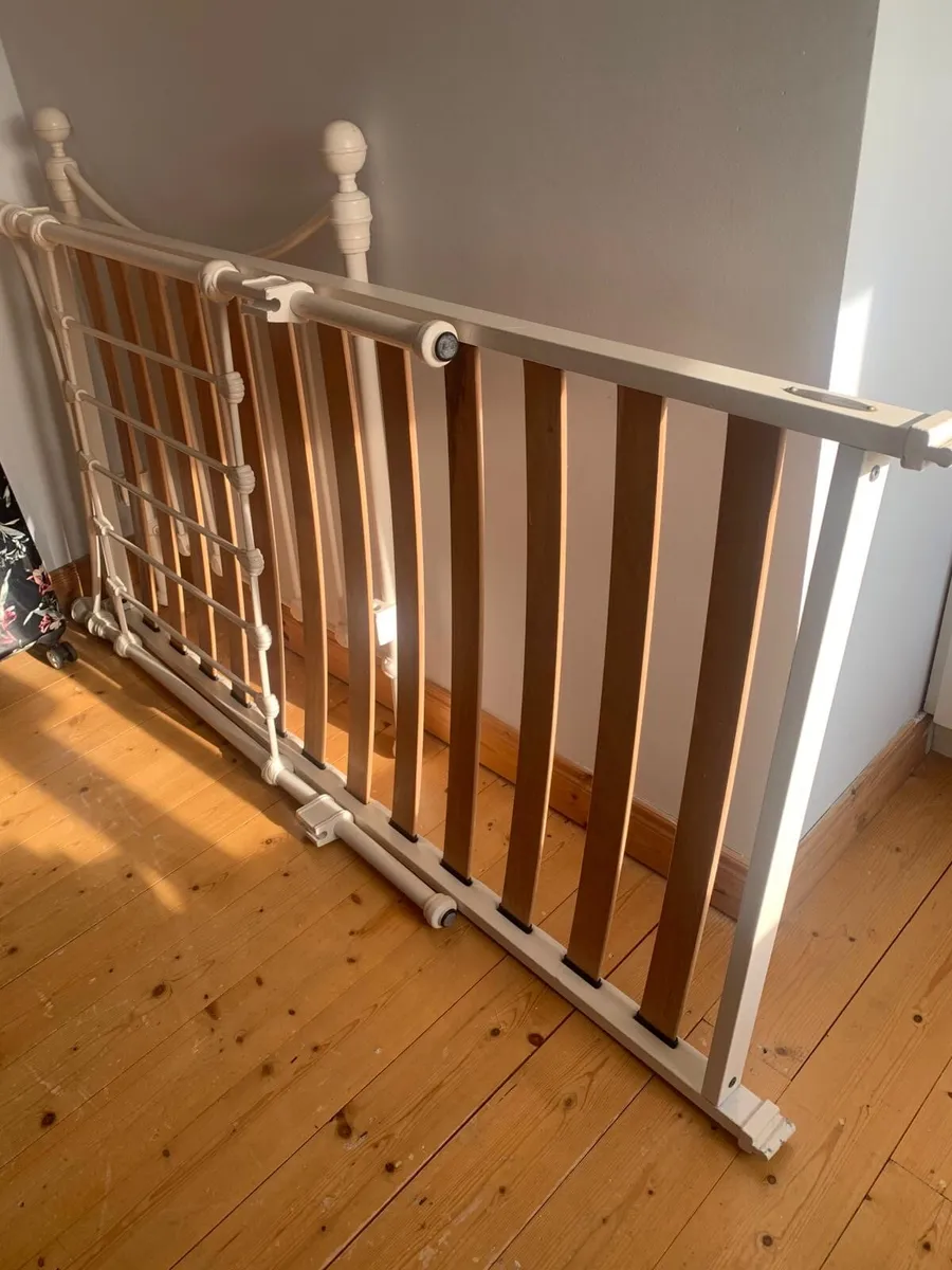 Laura Ashley Cast Iron Single Bed – €120 - Image 2