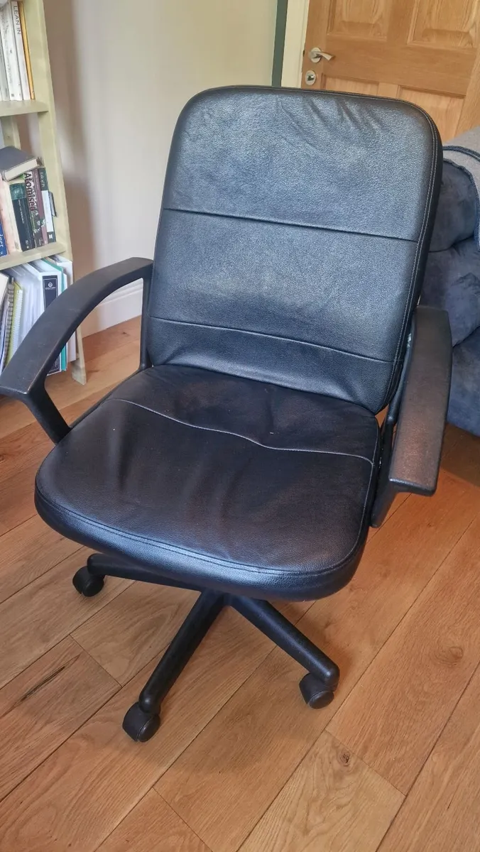 Office chair - Image 2