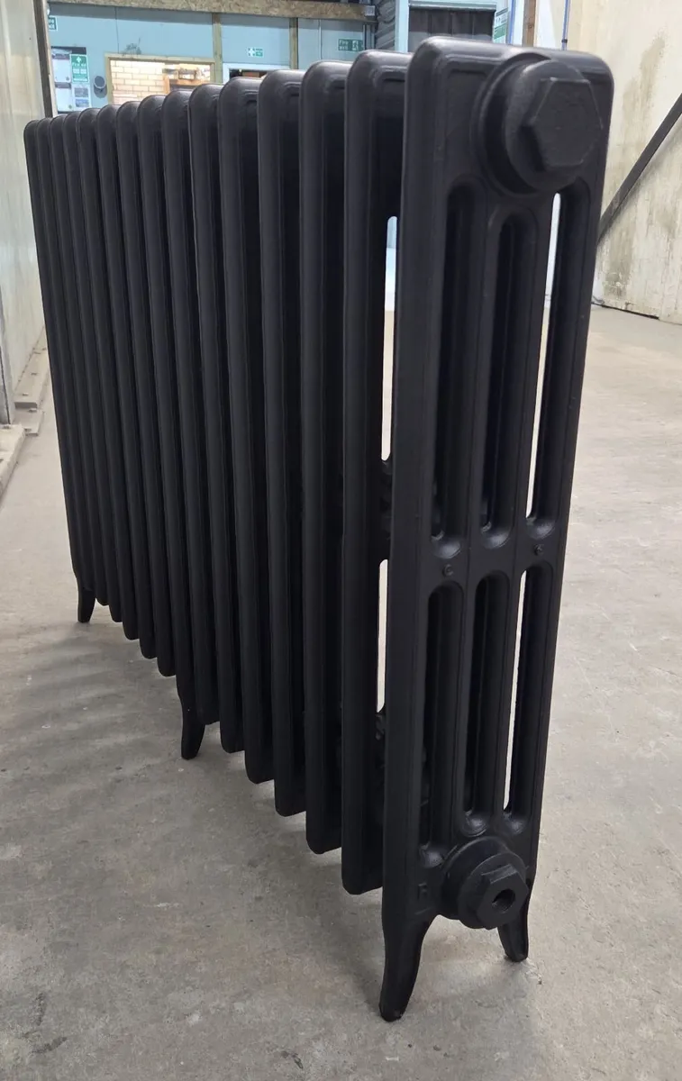 Victorian 4 Column Cast Iron Radiator 660mm/column - Image 3