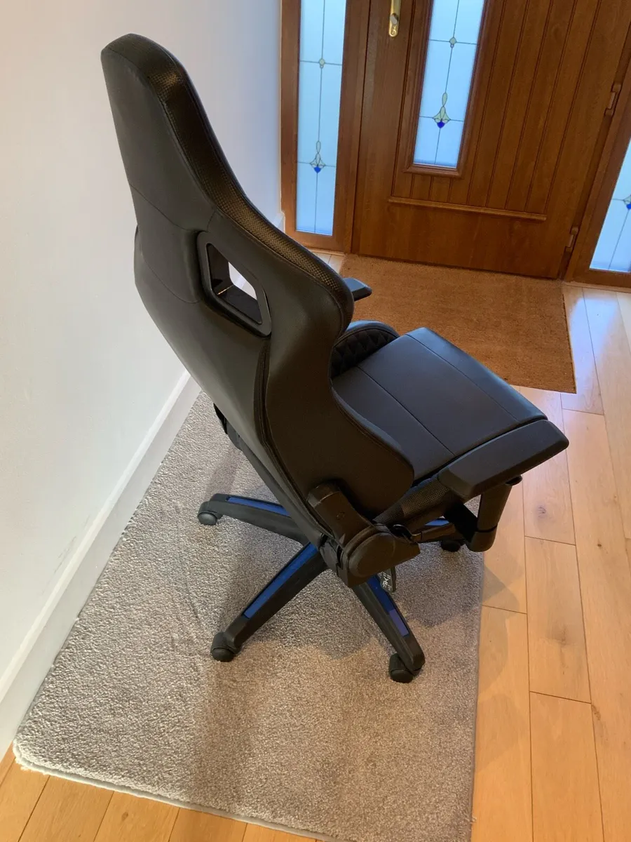 Gaming Chair - Image 2