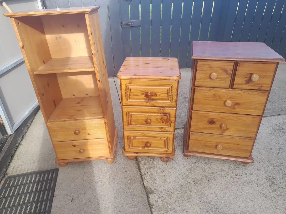 Bedroom lockers