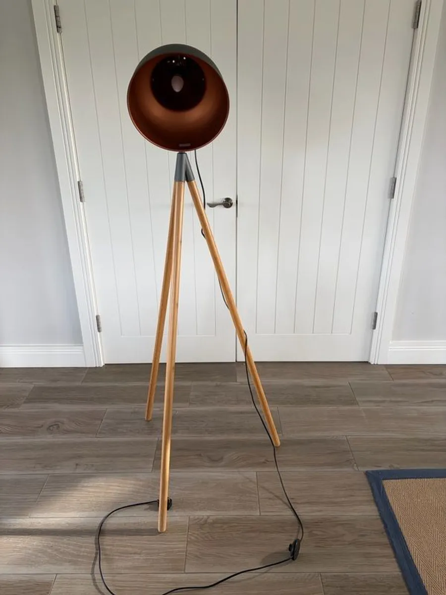Tripod Standing Lamp - Image 1