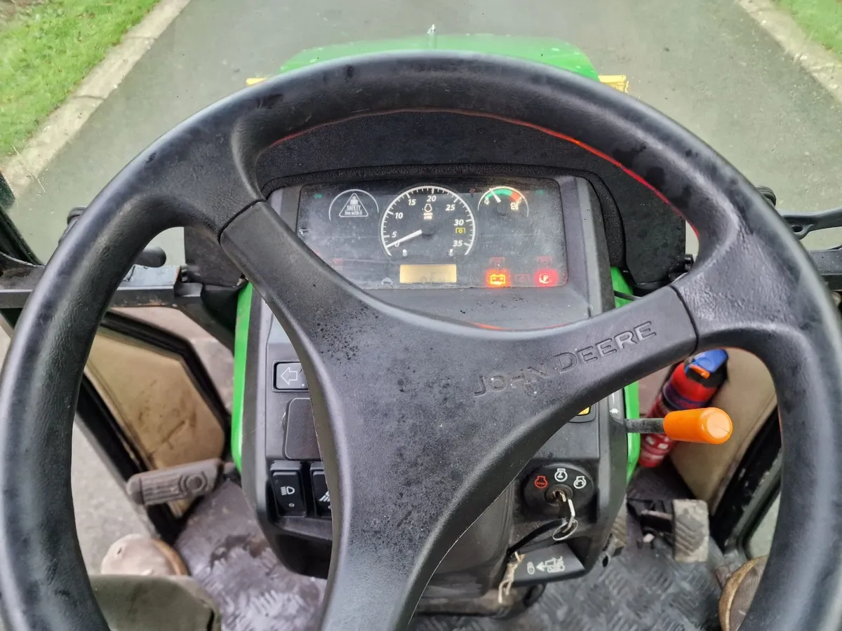 John Deere 26hp Compact Tractor with Plough - Image 4