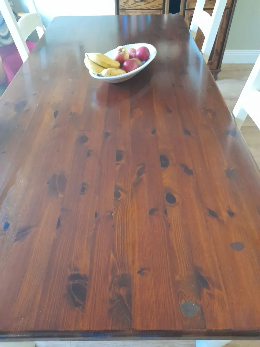 Kitchen table and 6 chairs - Image 2