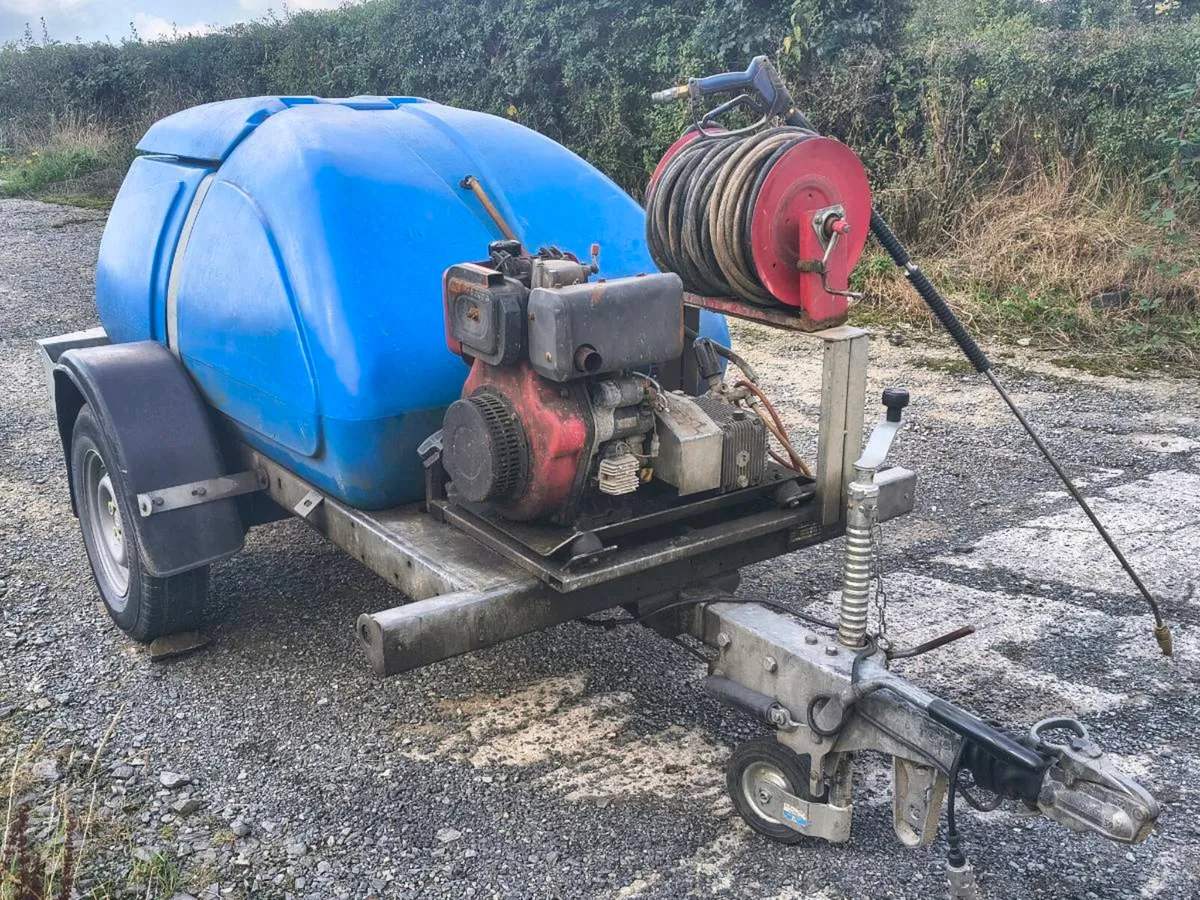 Pressure washer towable bowser - Image 4