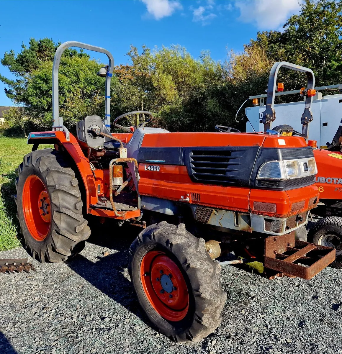 Kubota 45hp Compact Tractor only 400 hours - Image 2