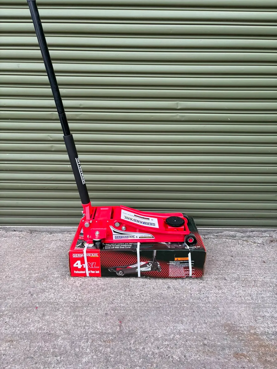 Heavy Duty 4 Ton Ultra Low Profile Trolley Jack - Image 1