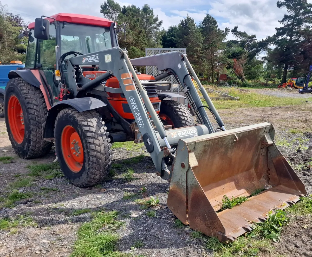 Kubota 85hp Tractor with Loader Compact Tractor - Image 4