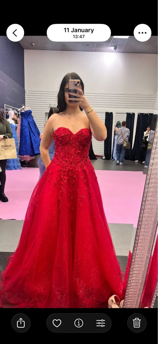 Debs dress - Image 1