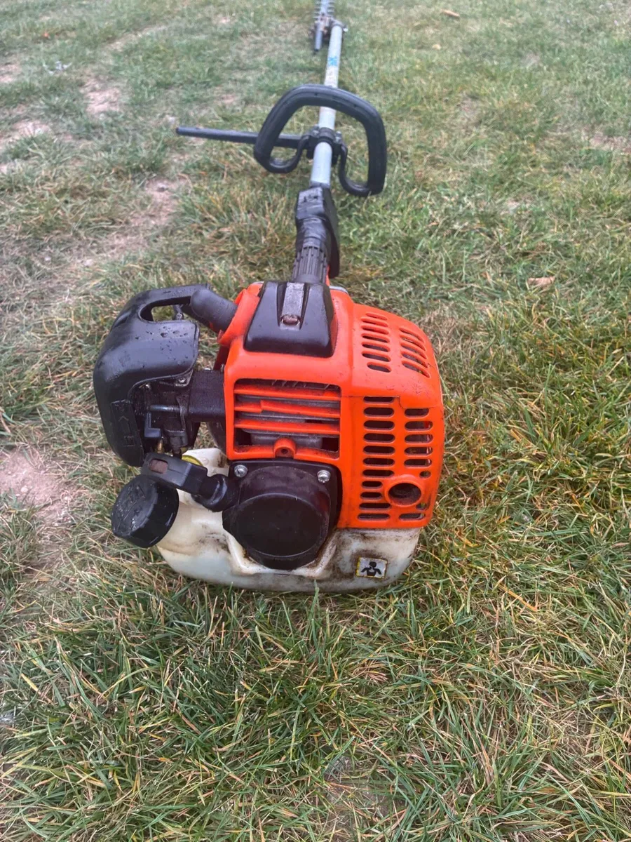 Long reach hedgecutter - Image 3