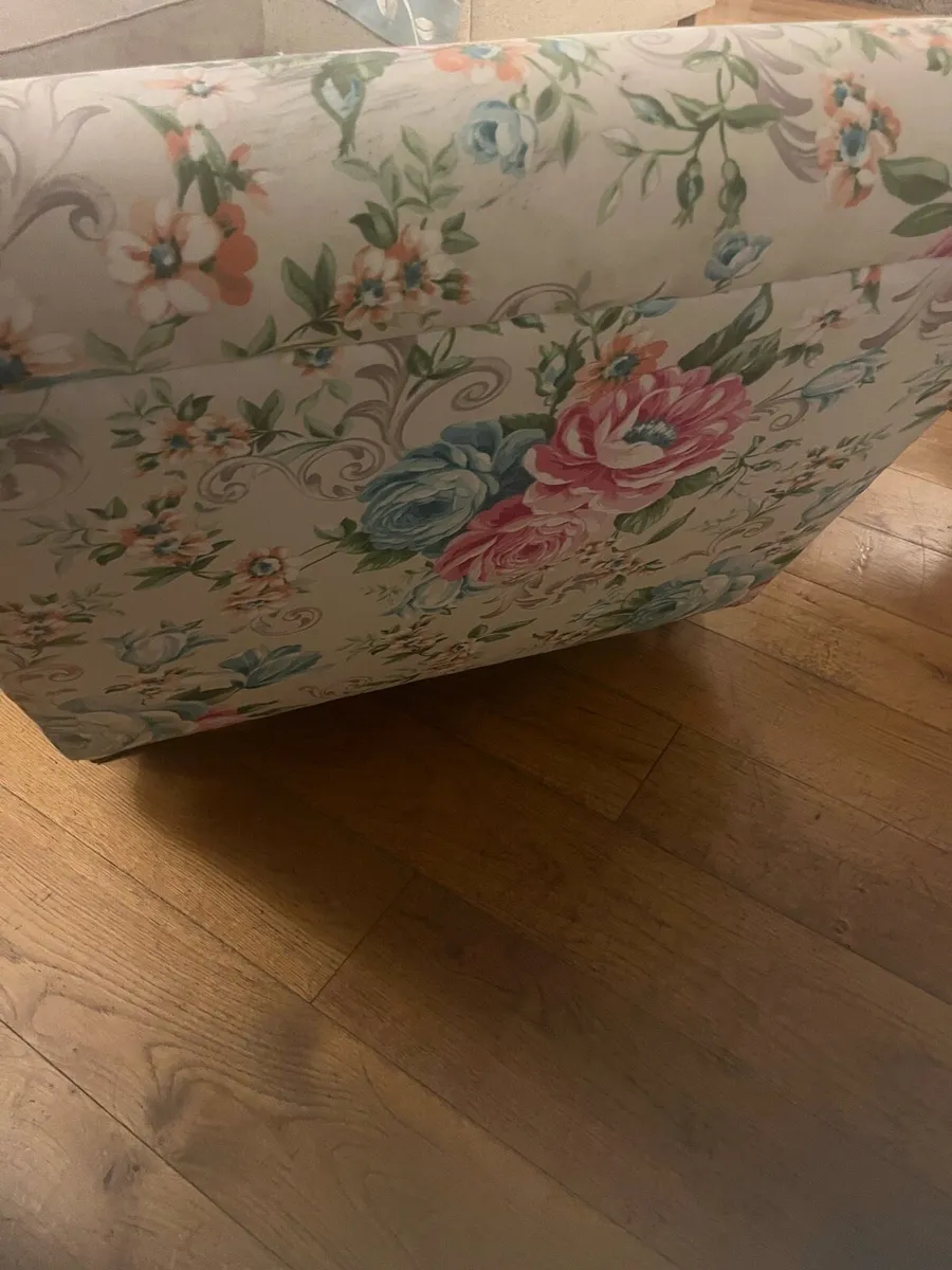 Beautiful Chaise Longue - Image 4