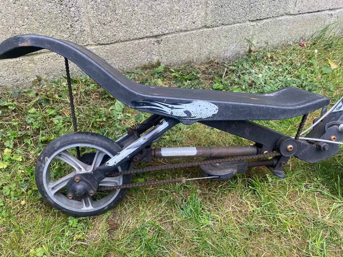 Foldable space scooter - Image 4