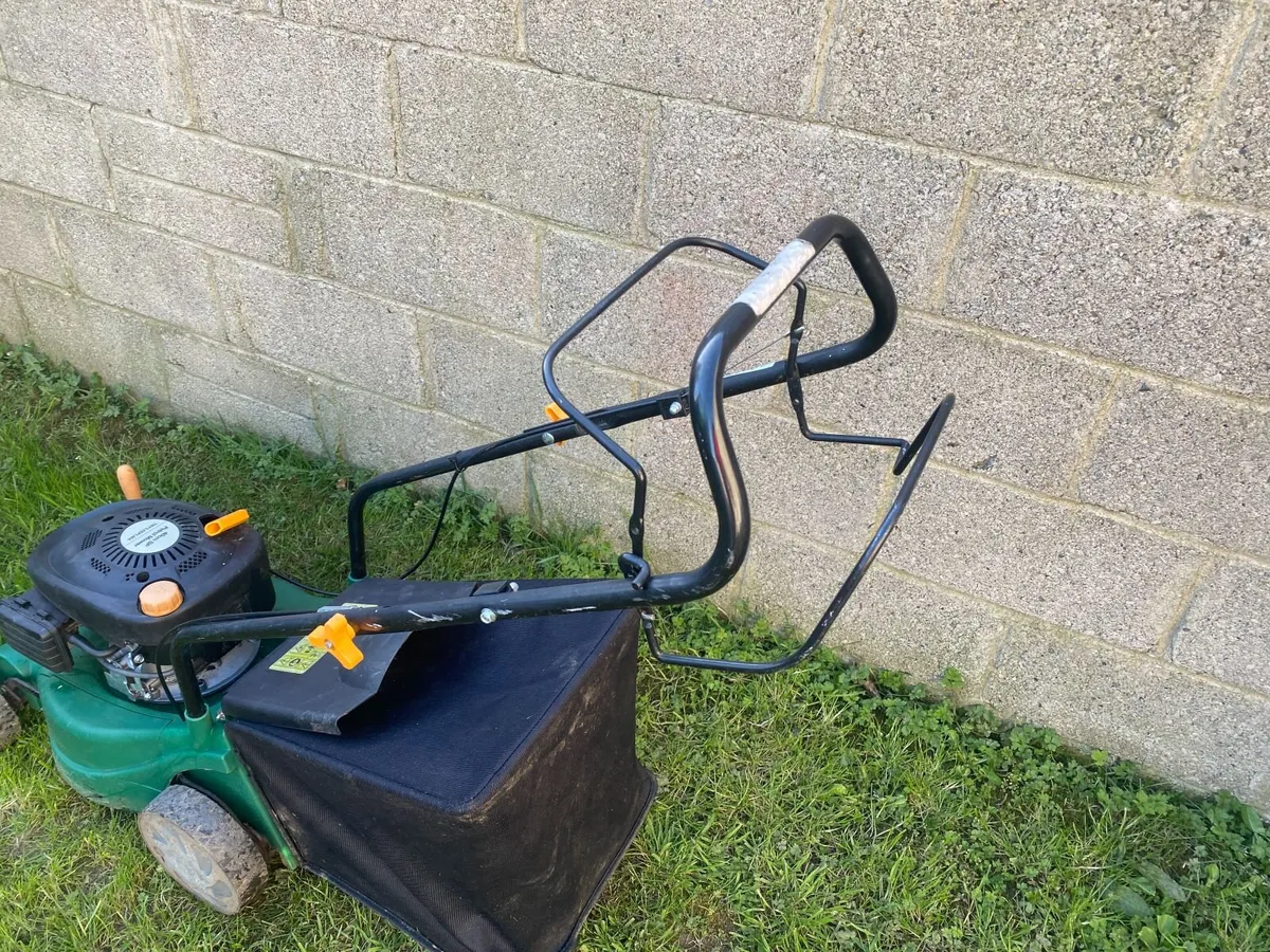 40cm Self-drive lawnmower - Image 3