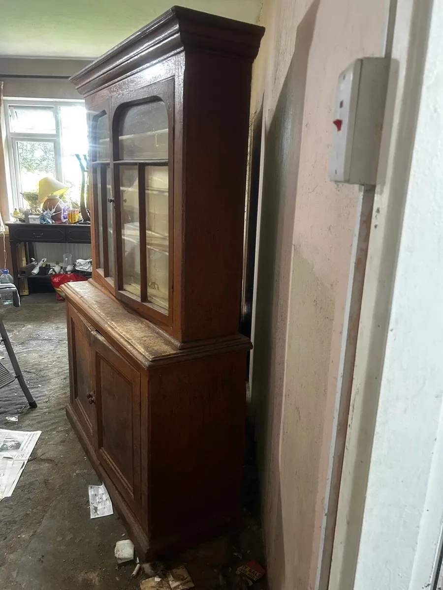 Traditional Irish Dresser - Image 2