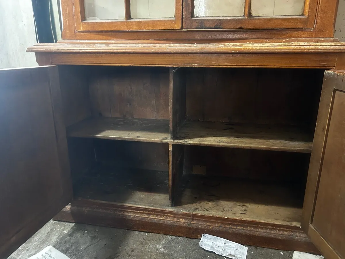 Traditional Irish Dresser - Image 4