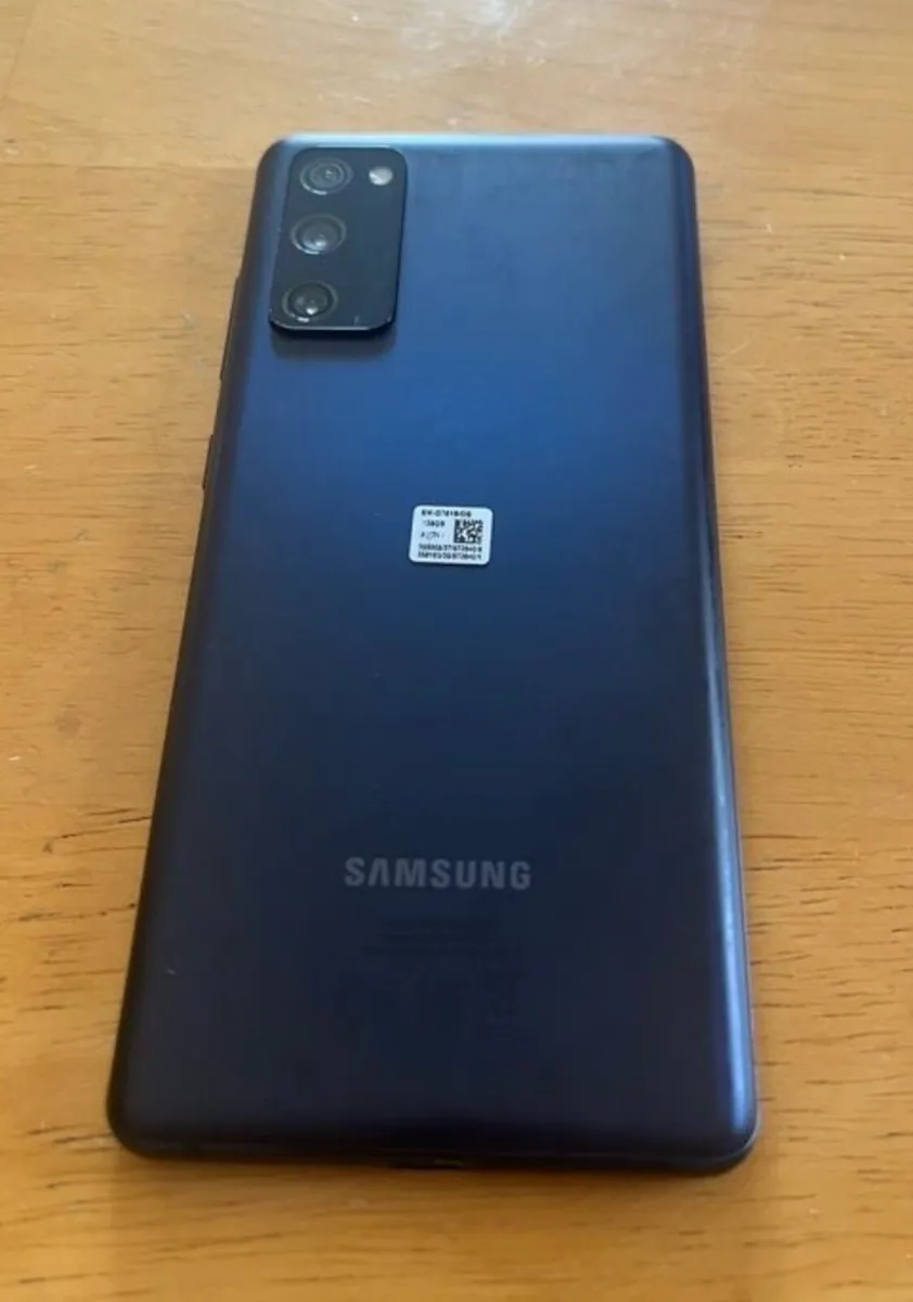 Samsung Galaxy S20 FE 5g 128gb V Good Condition - Image 2