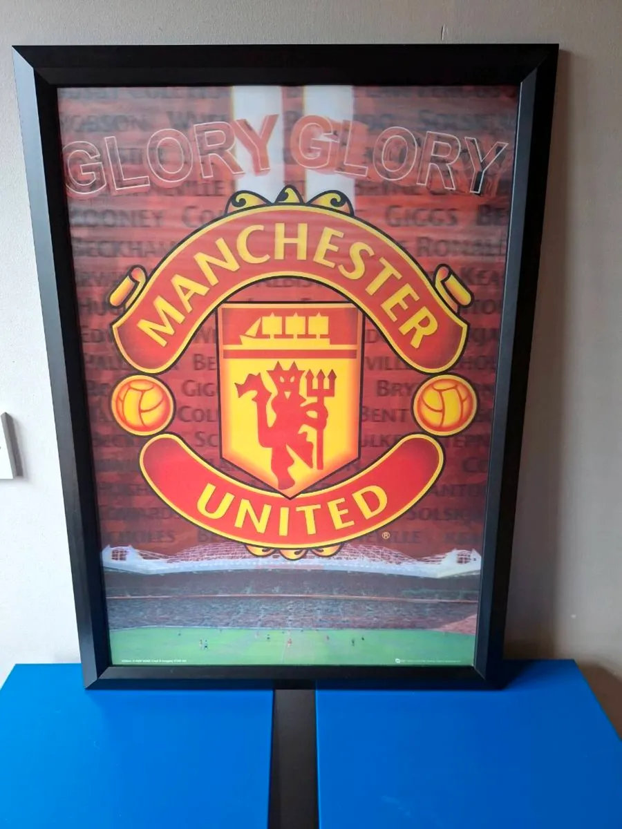 Framed Manchester United Picture - Image 1