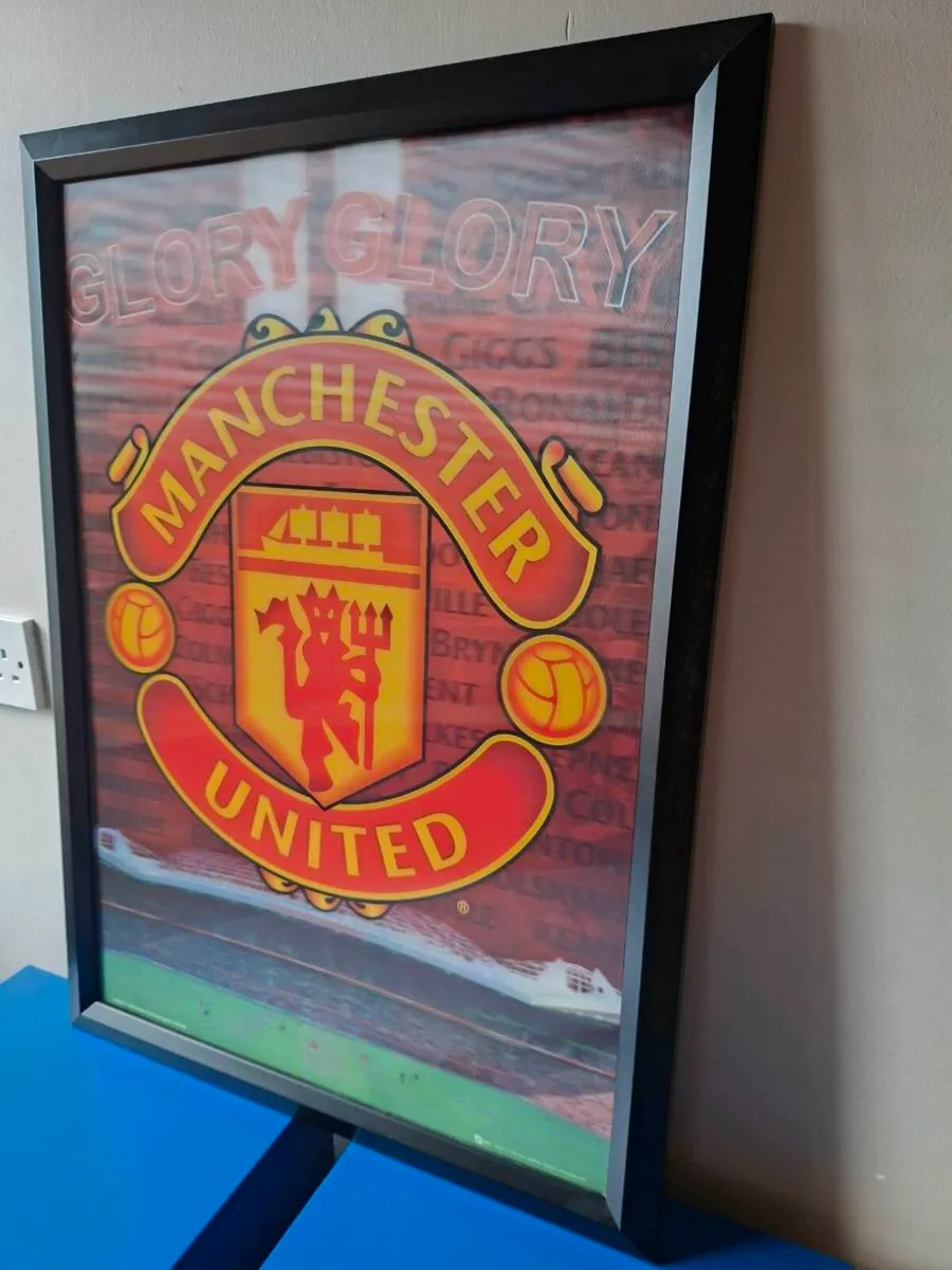 Framed Manchester United Picture - Image 3