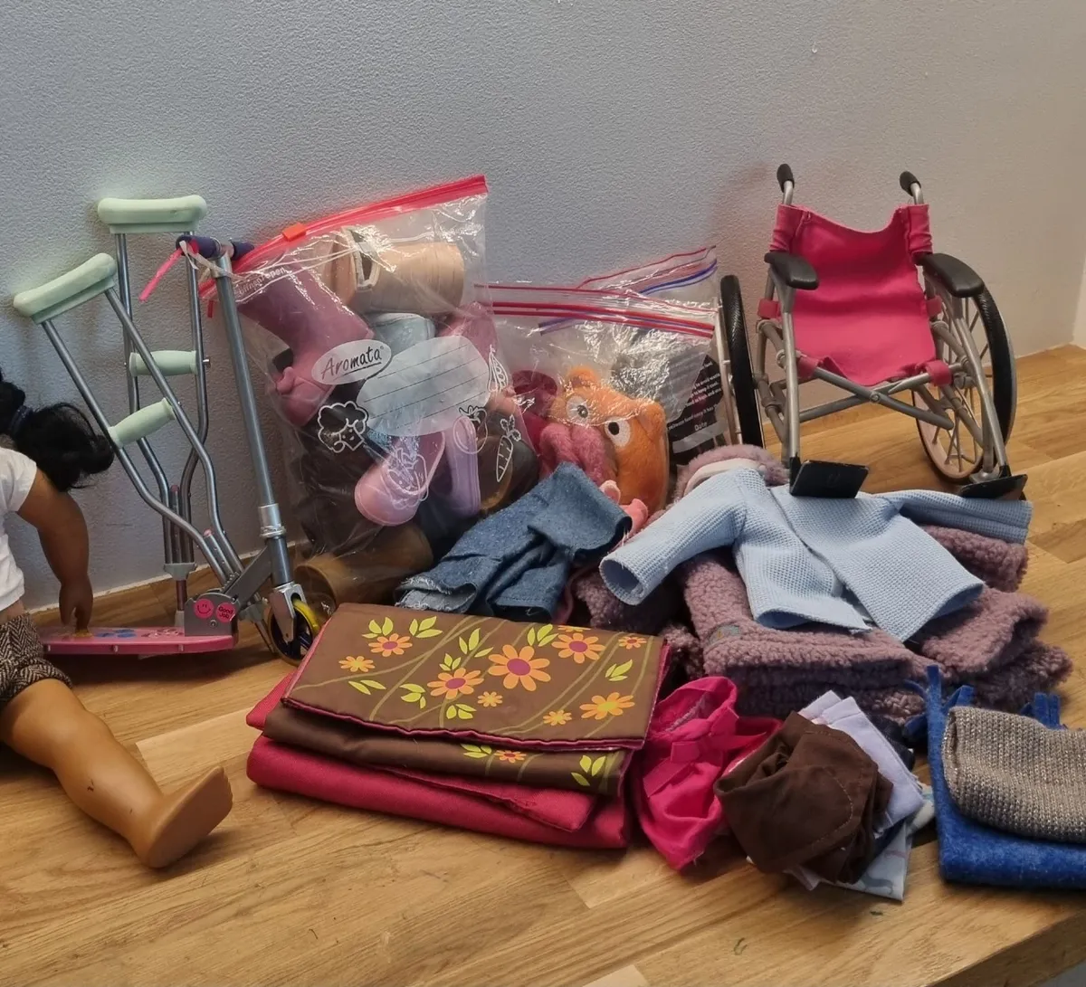 Our Generation doll with accessories - Image 2