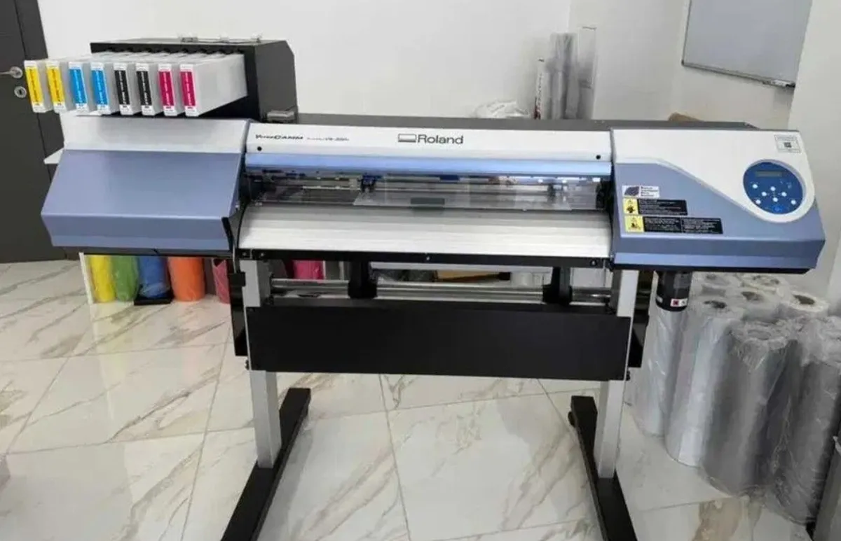 Roland DG VS-300i Printer / Plotter - Image 1
