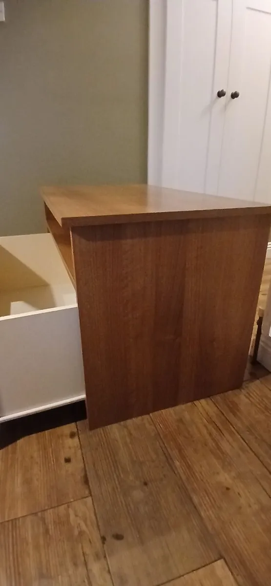 TV unit - Image 3