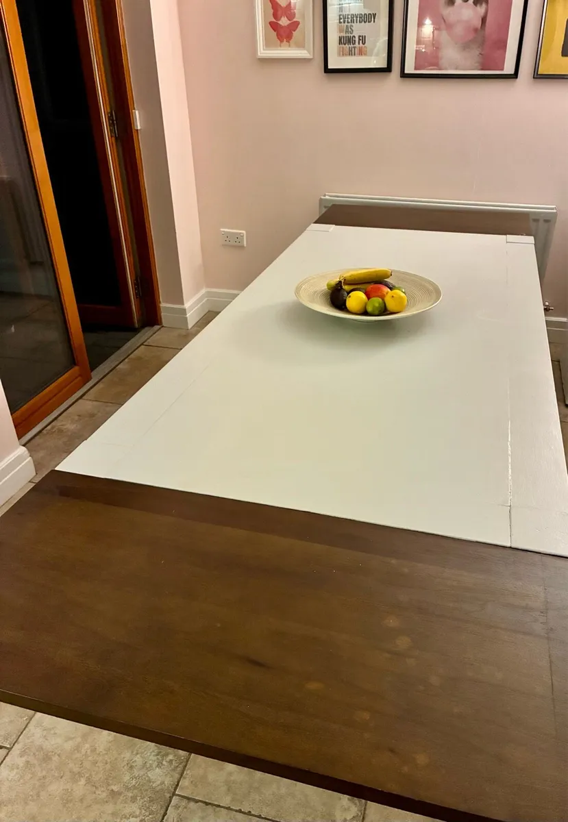 Dining Table (extendable) - Image 1