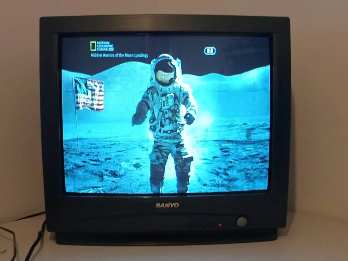 21" CRT TV Sanyo 21MT2 - Image 2