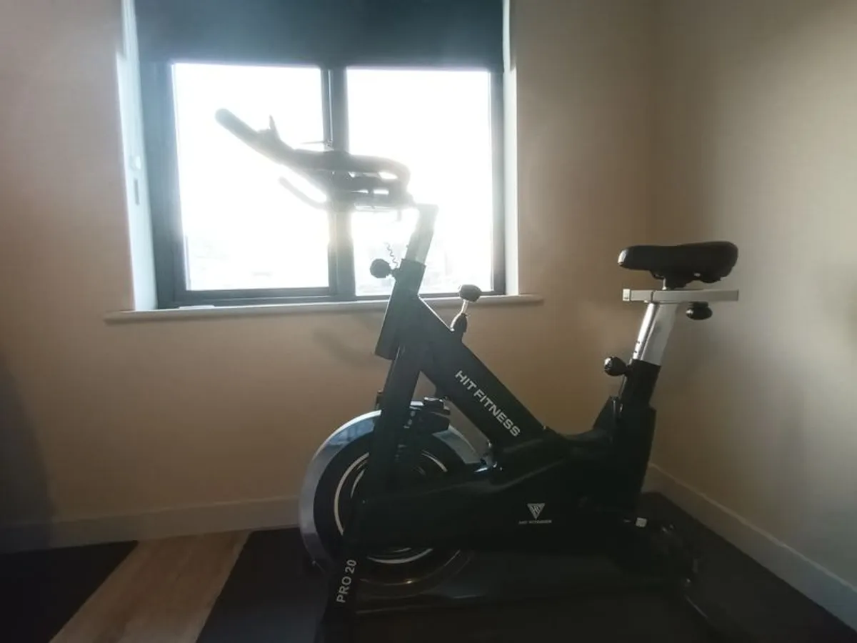 HIT Fitness G8 Indoor Cycling Bike - Image 2