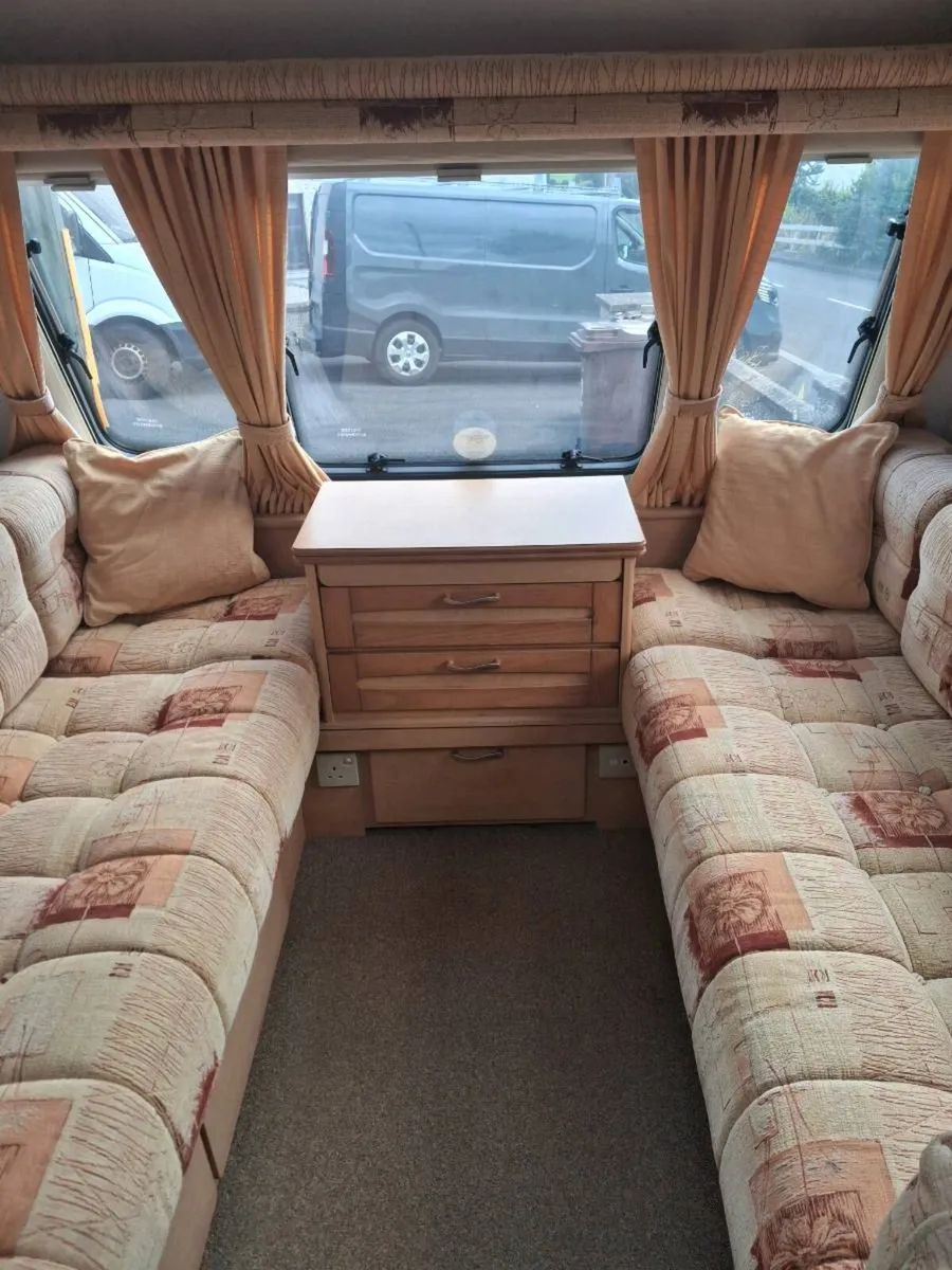 2006 Compass Connoisseur 2 berth caravan - Image 4
