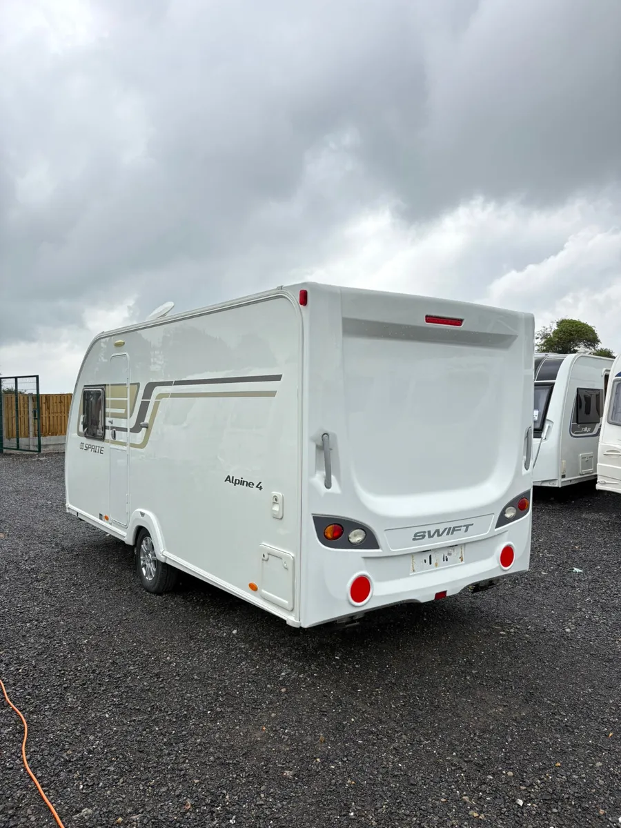 Swift Sprite Alpine 4 Berth Caravan - Image 4