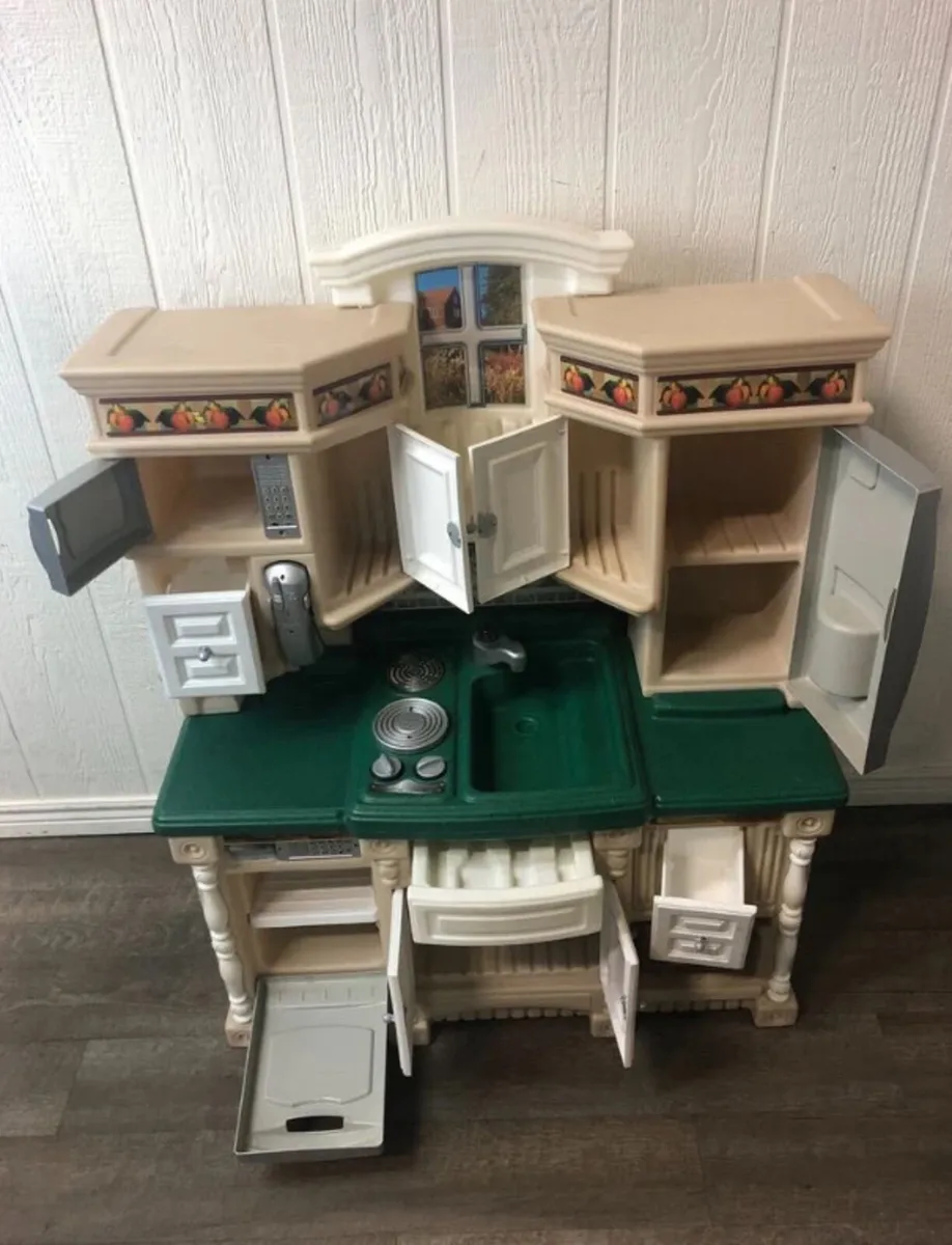 Toy kitchen & accessories - Image 2