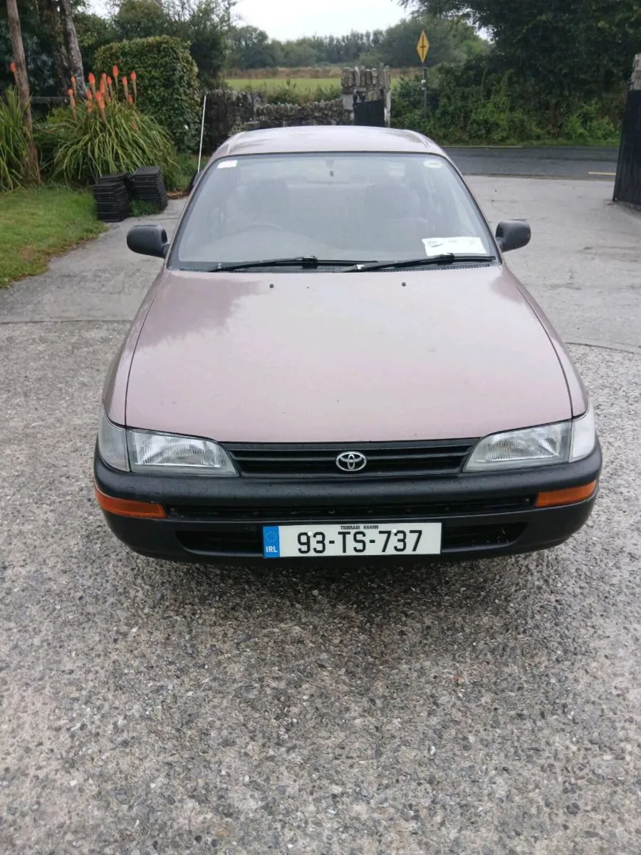 Toyota corolla - Image 4