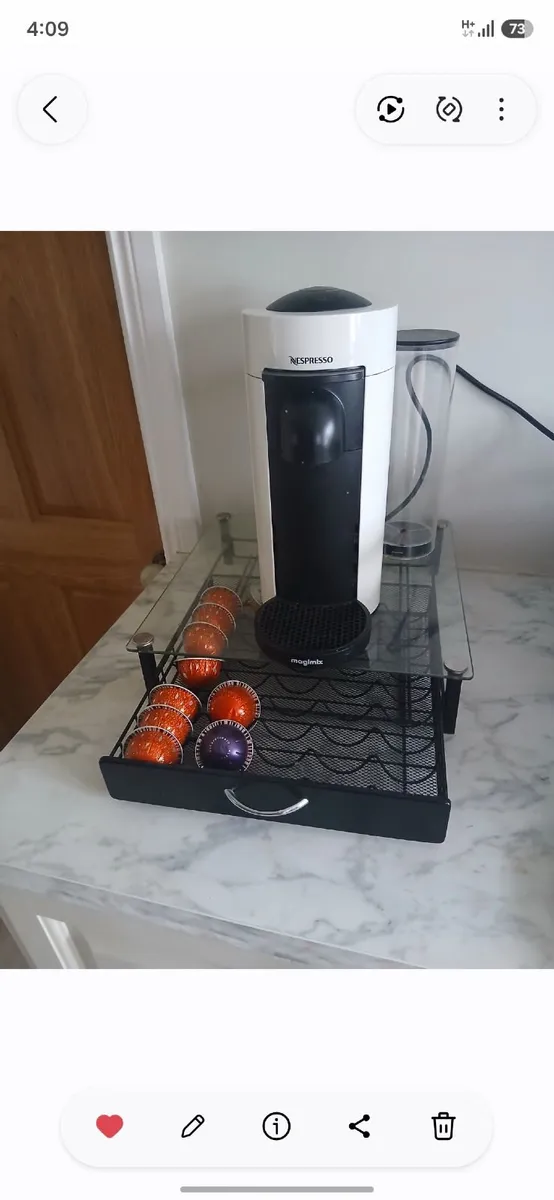 Nespresso coffee maker - Image 1